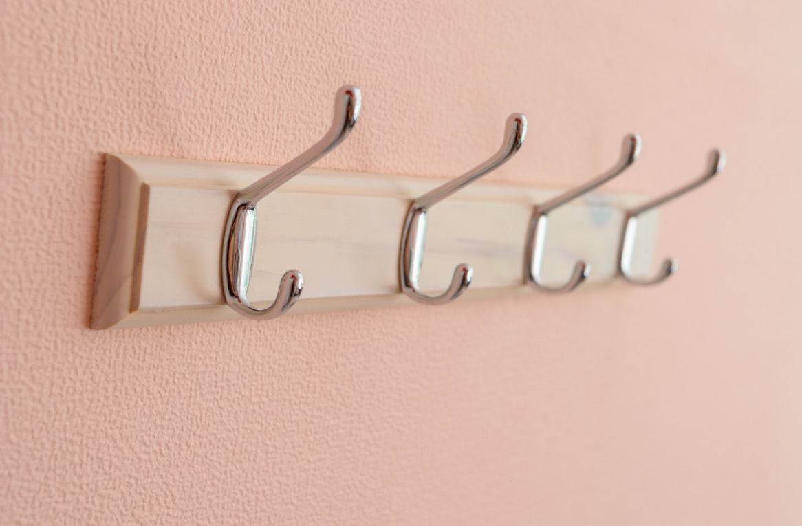 Crochets muraux en intérieur
